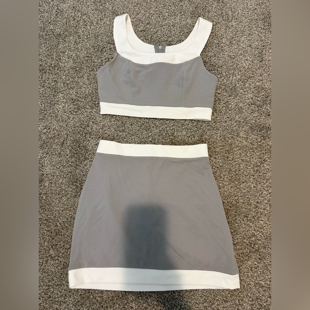 Women's gray set